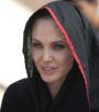 Анджелина Джоли материально поддержала образование мусульманок