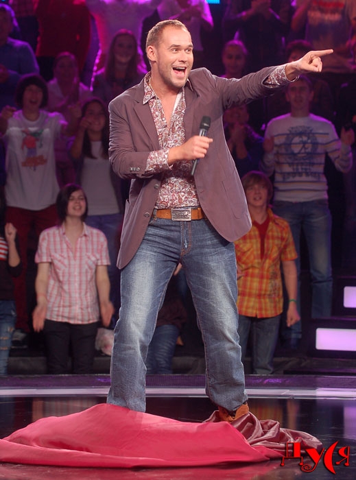 Ведущий шоу «Хвилина для перемоги»(Украина)