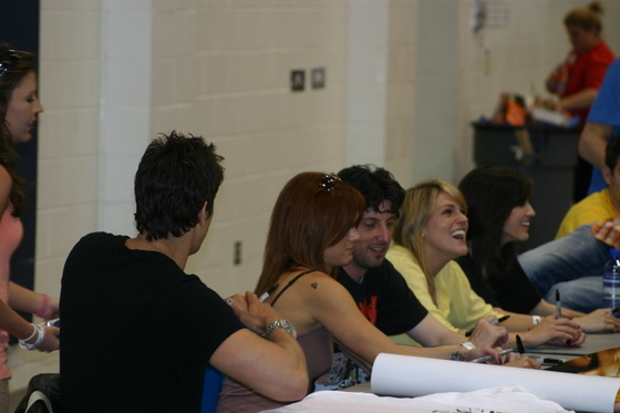 на автографсессии