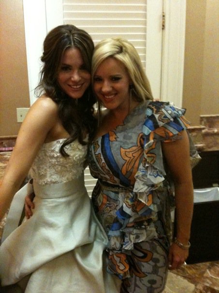 с подругой на свадьбе