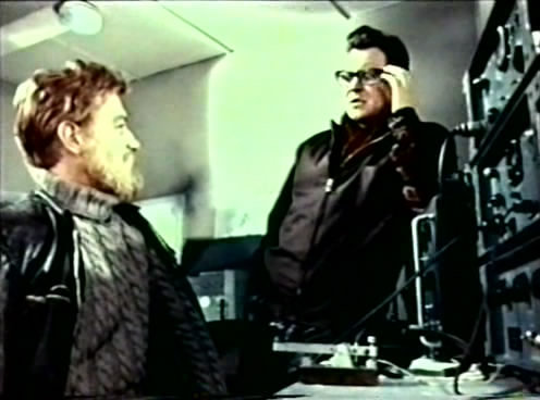 кадр из фильма &quot;Над нами Южный крест&quot; 1965 г. актёры П.Морозенко и Ю.Саранцев