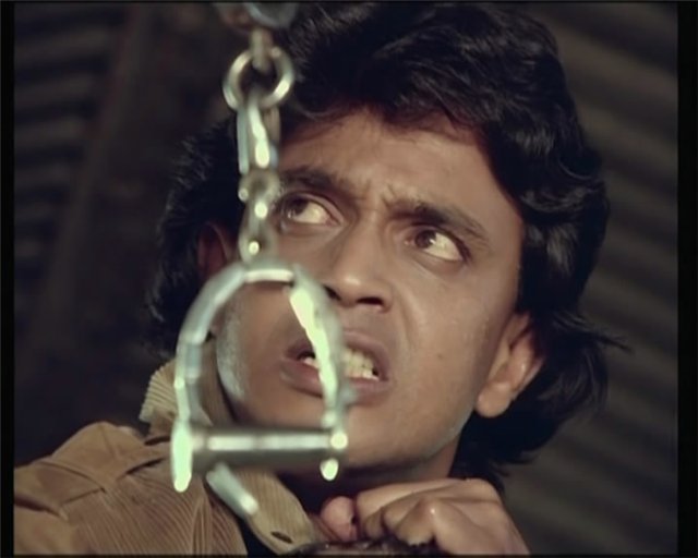 из фильма Muddat