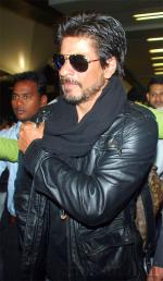 Шах Рукх в аэропорту Мумбаи 10.09.2012