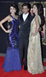 Шарукх с Катриной Каиф и Анушкой Шармой на премьере фильма "ПОКА Я ЖИВ" - 12 ноября 2012