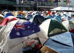 «Сумерки» объединили фанатов из разных стран в палаточный лагерь