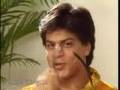 Shahrukh khan being Funny .......on the sets!!!