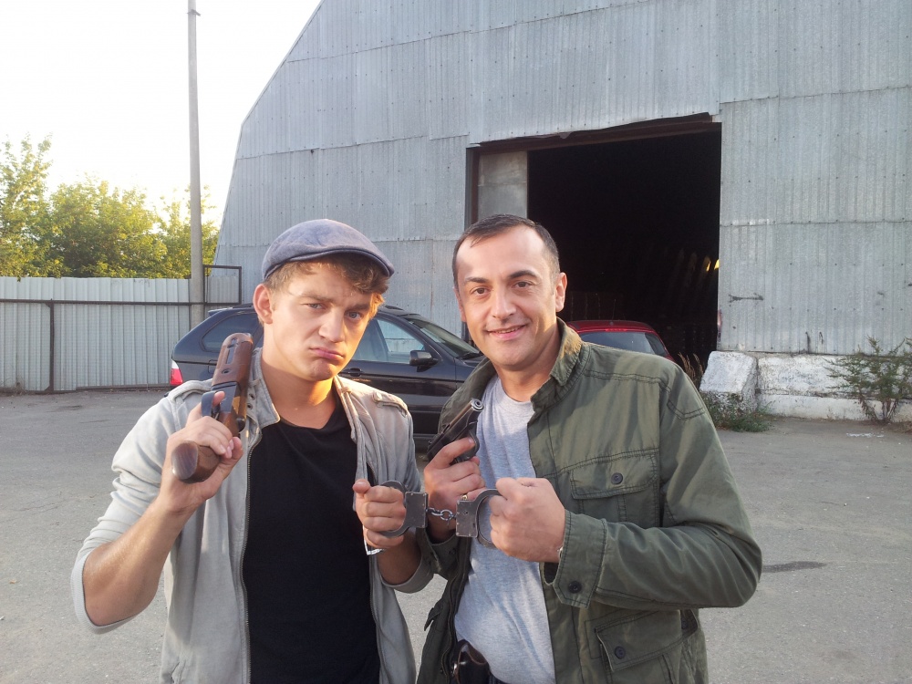 актёры Алексей Демидов и Дмитрий Сапронов на съёмках т/с &quot;Товарищи полицейские&quot;