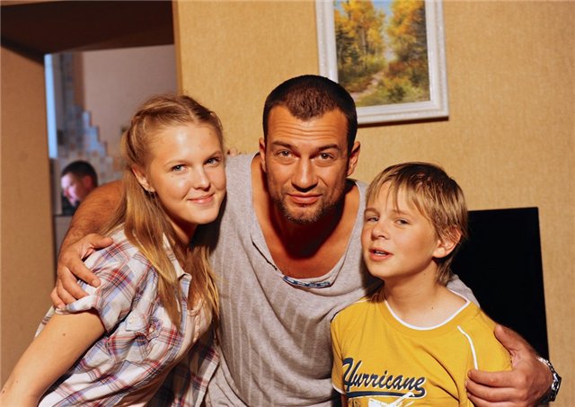 Андрей чернышов жена и дети фото