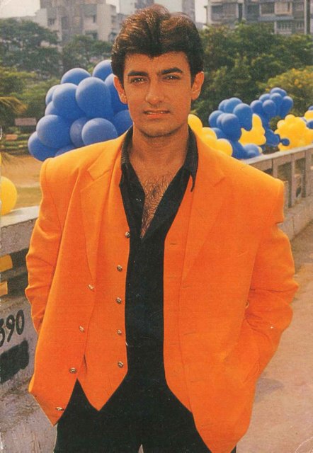 AAMIR SEXY